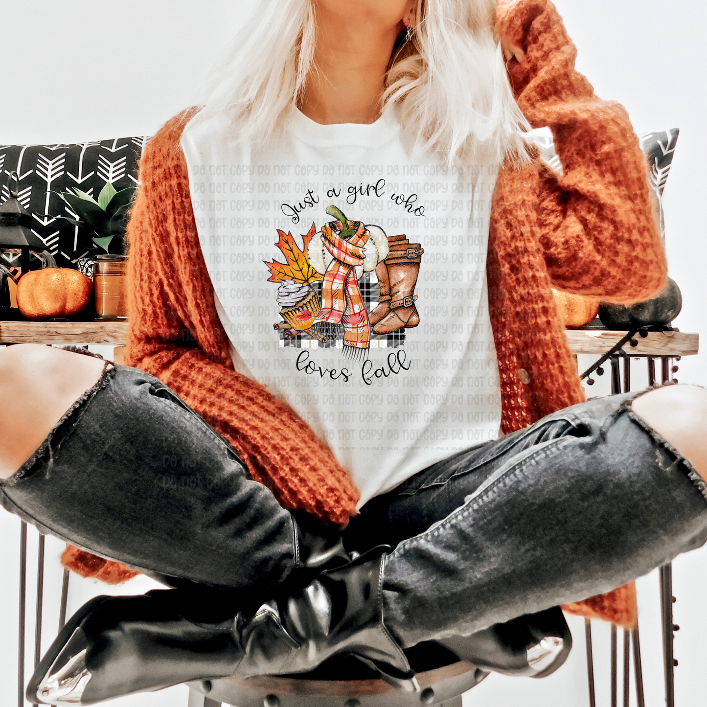 Just a girl who loves fall - DTF